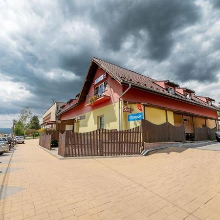 Penzion & Bar Natali Spissky Stvrtok Exterior photo